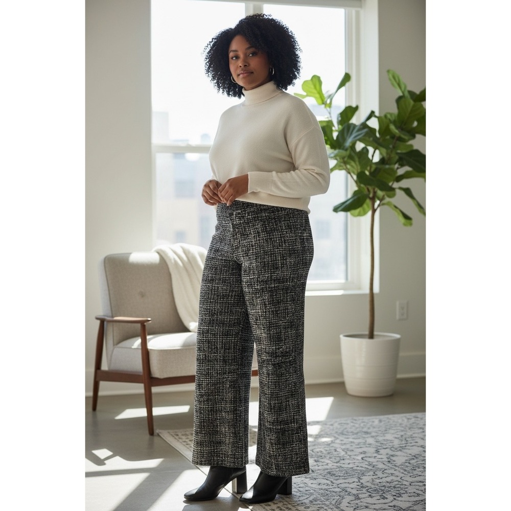 Torrid Black White Tweed Wide Leg Flare Pants Womens Plus‎ Size 26R